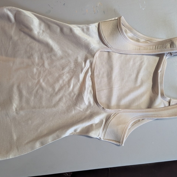 TC Fine Intimates XL tank in nude great condition - Picture 9 of 16